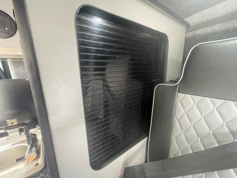 2014 RENAULT TRAFIC SPORT TDi 1.6ltr DIESEL (10)