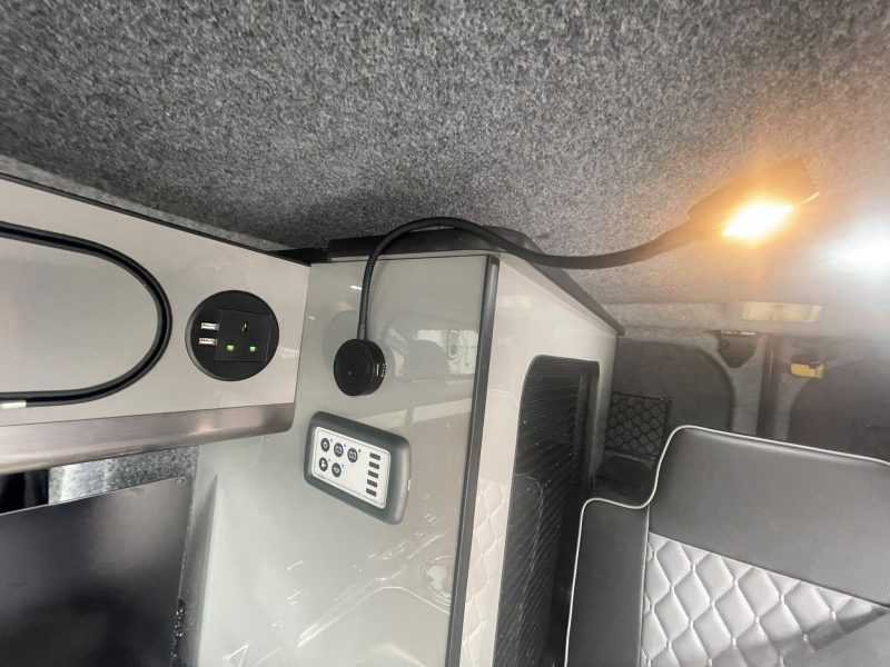 2014 RENAULT TRAFIC SPORT TDi 1.6ltr DIESEL (19)