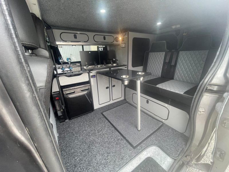 2014 RENAULT TRAFIC SPORT TDi 1.6ltr DIESEL (39)