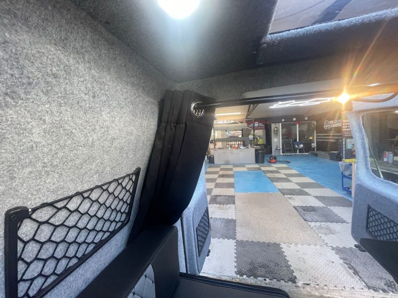 DSG Auto 2013 VW Caddy Highline Camper (12)
