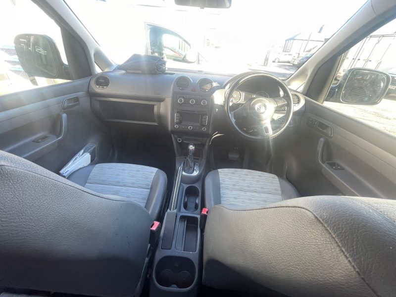 DSG Auto 2013 VW Caddy Highline Camper (16)