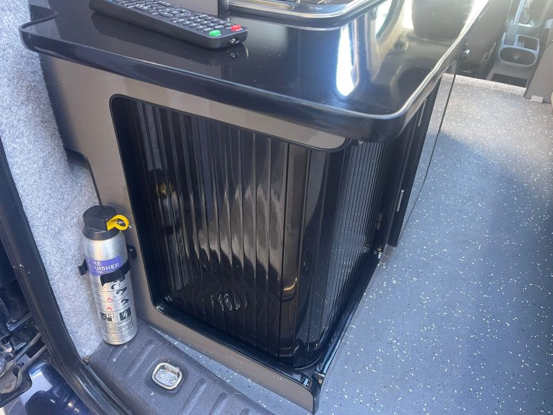 DSG Auto 2013 VW Caddy Highline Camper (19)