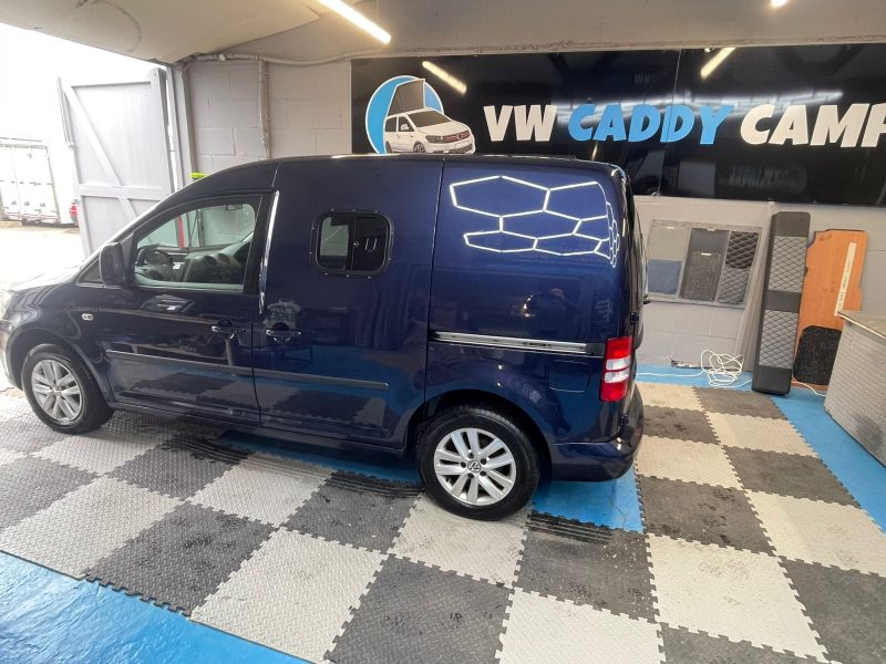 DSG Auto 2013 VW Caddy Highline Camper (2)