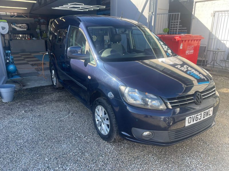 DSG Auto 2013 VW Caddy Highline Camper (25)