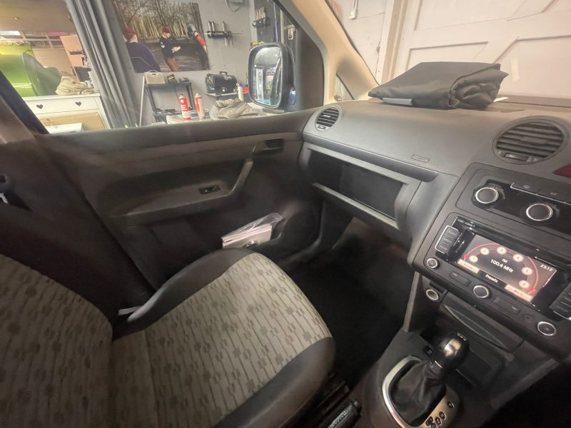 DSG Auto 2013 VW Caddy Highline Camper (29)