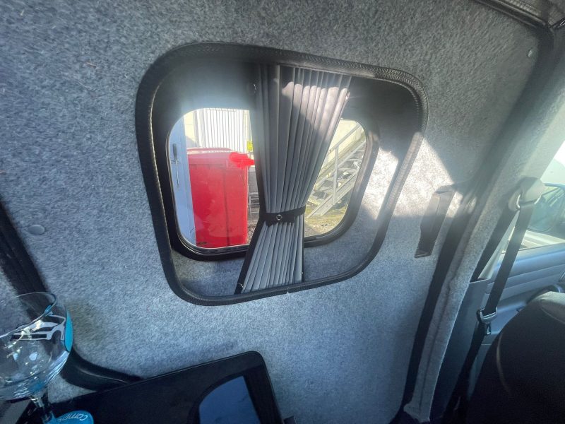 DSG Auto 2013 VW Caddy Highline Camper (36)
