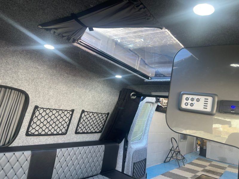 DSG Auto 2013 VW Caddy Highline Camper (45)