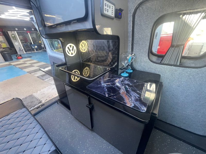 DSG Auto 2013 VW Caddy Highline Camper (53)