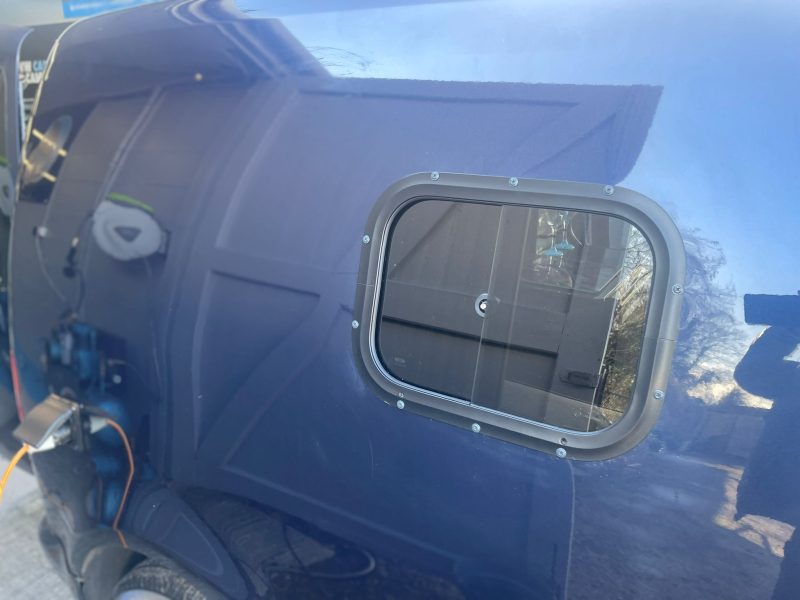DSG Auto 2013 VW Caddy Highline Camper (57)
