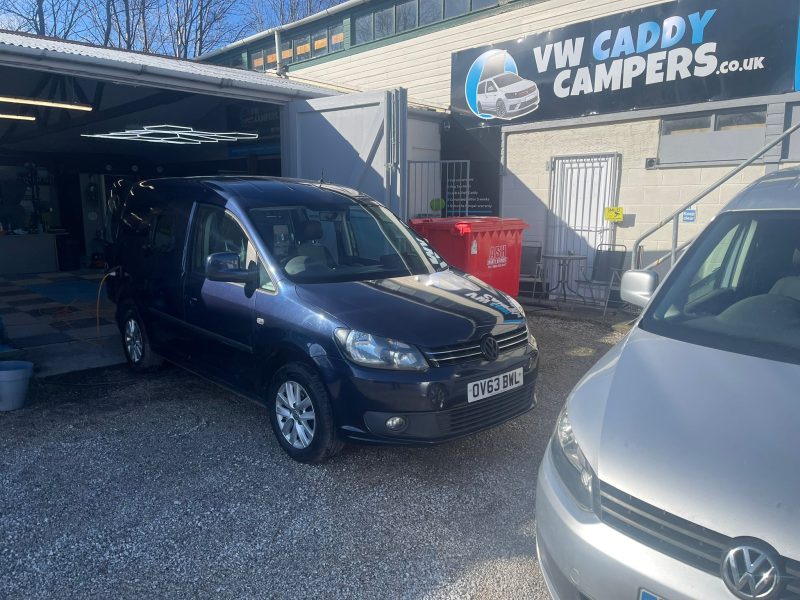DSG Auto 2013 VW Caddy Highline Camper (63)