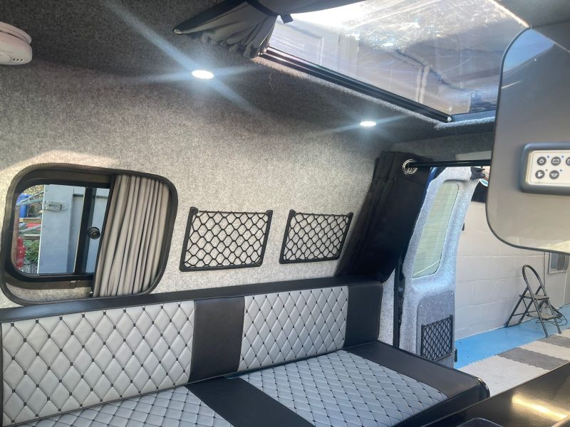 DSG Auto 2013 VW Caddy Highline Camper (70)