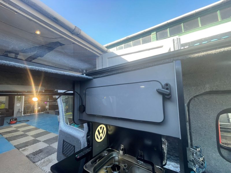 DSG Auto 2013 VW Caddy Highline Camper (71)
